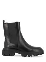 Boots-VANESSA WU