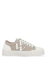 Sneakers-VANESSA WU