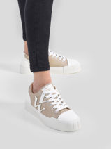 Sneakers-VANESSA WU-vue-porte