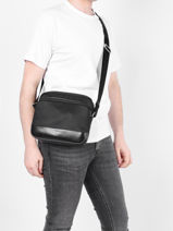 Sac Bandoulire Gaspard Cuir Et Nylon Le tanneur Noir gaspard TGAS2204-vue-porte
