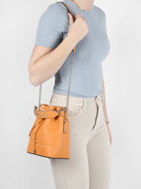 Bucket Bag S Ninon Leder Lancel Oranje ninon A11746-vue-porte