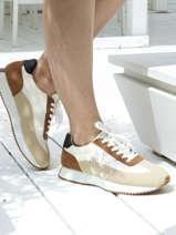 Sneakers-VANESSA WU