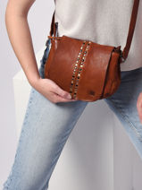 Sac Bandouli�re Heritage Cuir Biba Marron heritage HAK2L-vue-porte