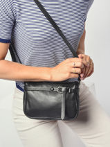 Sac Bandouli�re Caviar Cuir Milano Noir caviar G1421N-vue-porte