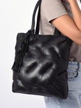 Sac Port paule Plum Cuir Basilic pepper Noir plum BPLU01-vue-porte