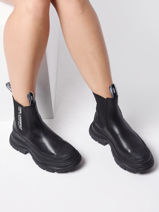 Chelsea Boots Luna En Cuir Karl lagerfeld Noir women KL42944-vue-porte