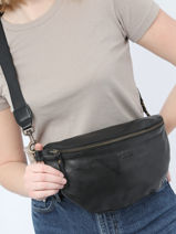 Sac Banane Cow Cuir Basilic pepper Vert cow BCOW54-vue-porte