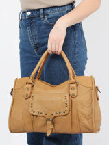 Sac Port Main Stone Cuir Basilic pepper Marron stone BSTN22-vue-porte