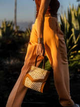 Cross Body Tas Escapade Etrier Beige escapade EESC001M
