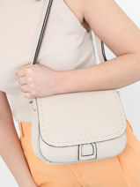 Sac Bandoulire Tradition Cuir Etrier Beige tradition EHER23-vue-porte