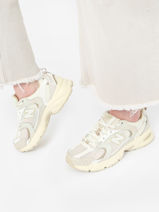 Sneakers 530 New balance Beige women MR530-vue-porte
