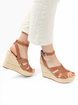 Sandales Semelle Compense Careena En Cuir Ugg Beige women 1128251-vue-porte