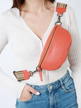 Sac Banane Caviar Milano Orange caviar CA19091C-vue-porte