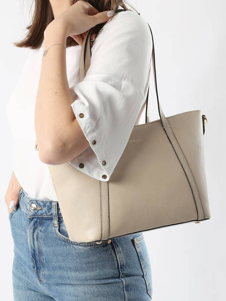 Schoudertas S Tradition Leder Etrier Beige tradition ETRA060S ander zicht 1