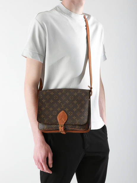 Preloved Cartouchière Monogram Crossbody Tas Louis vuitton Bruin second life 1217065 ander zicht 2