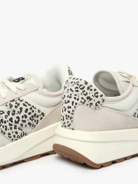 Sneakers Uit Leder New balance Beige boy U370LP ander zicht 2