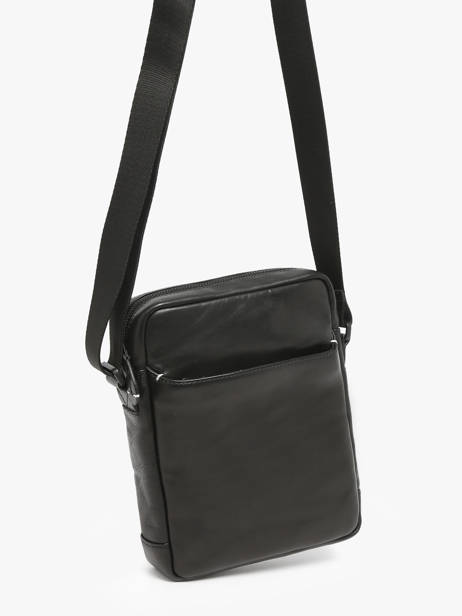 Schoudertas Maverick Zwart urban classic MAVUC817 ander zicht 2