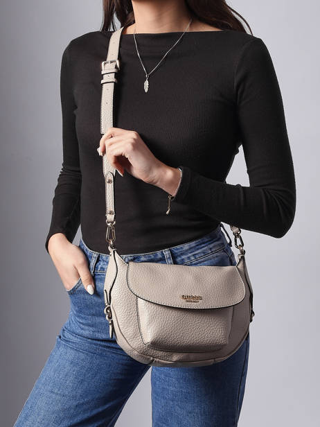 Cross Body Tas Marsha Guess Beige marsha BG950119 ander zicht 1