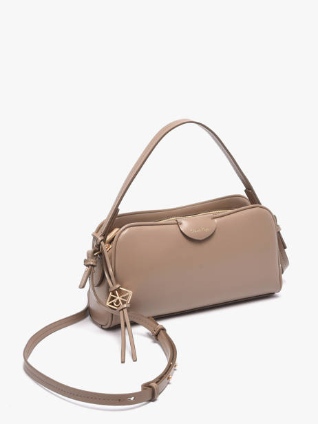 Sac Bandoulière Emblem Trio Polyurethane Calvin klein jeans Beige emblem trio 4F3370G vue secondaire 1